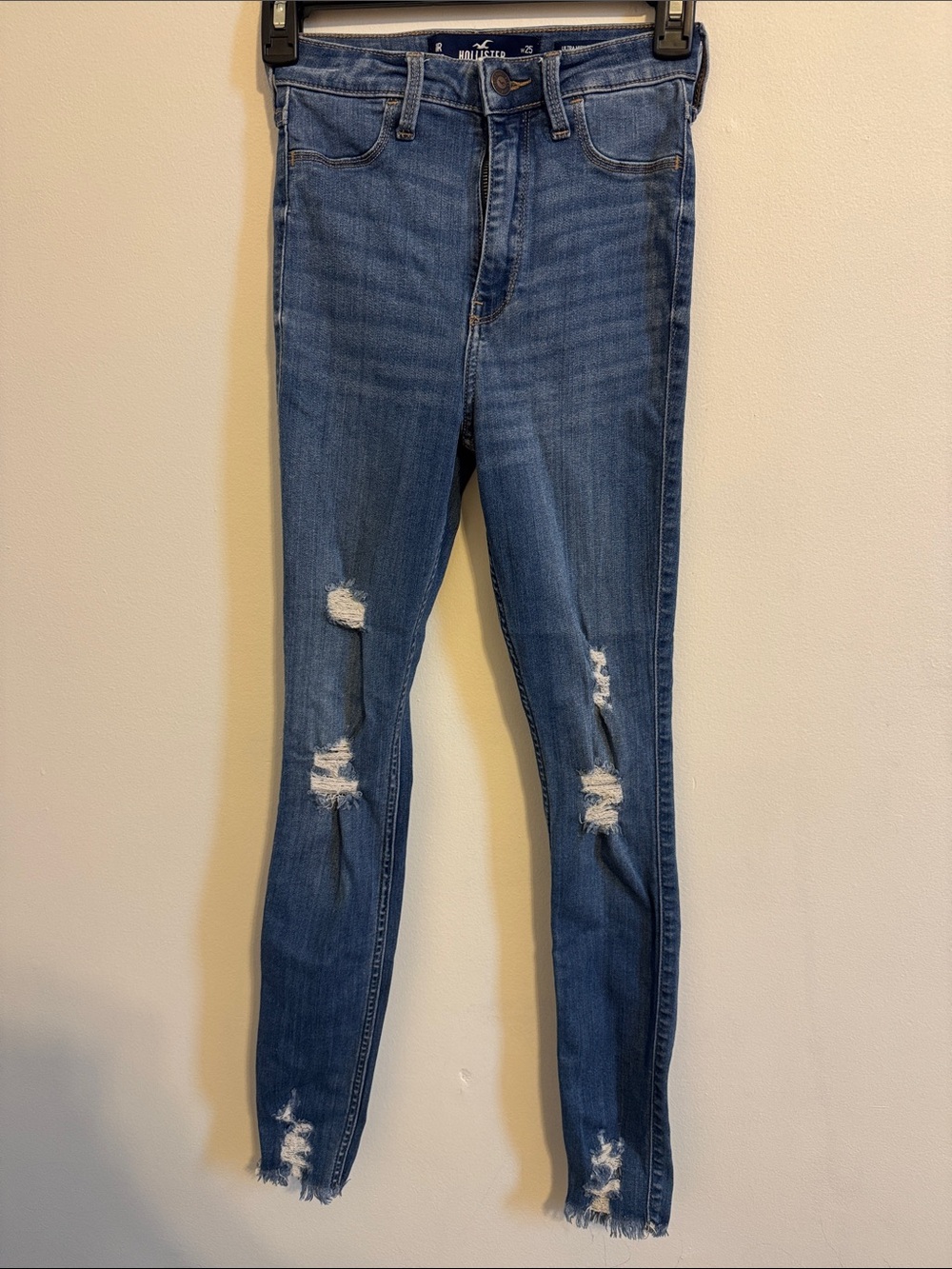 Hollister Women's Blue Distressed High-Rise Skinny Jeans